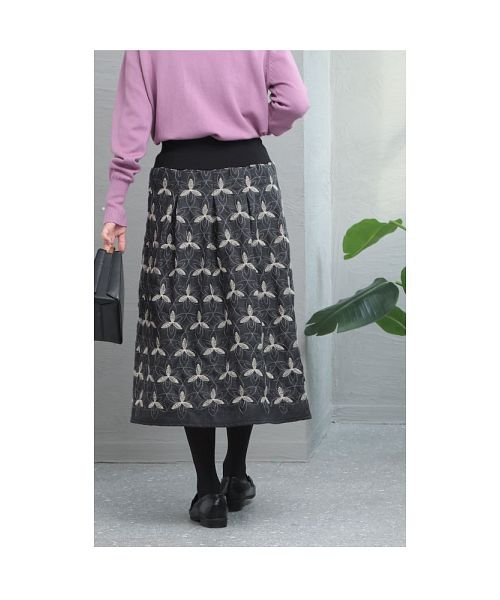 Sawa a la mode(サワアラモード)/ナチュラル可愛い花刺繍フレアスカート/img08