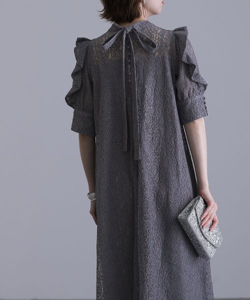 ハイネックショルダーフリルワンピース  JSB1439822033(11000円)