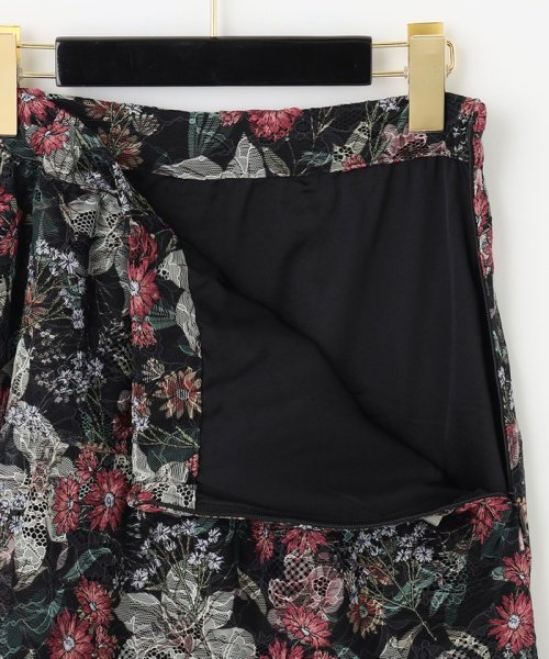 GRACE CONTINENTAL(グレースコンチネンタル)/ボタニカルプリント刺繍スカート/img19