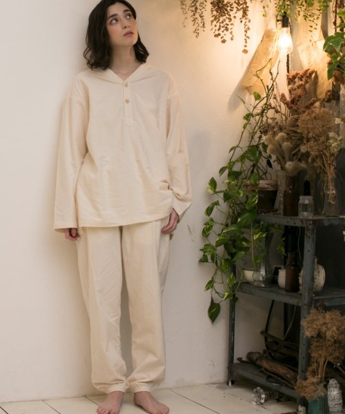 S'more(スモア)/【S'more】V NECK SLEEPING SHIRTS/img04