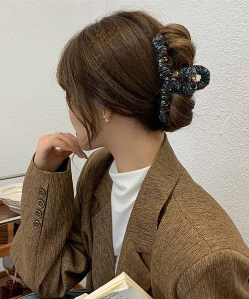 shopnikoniko(ショップにこにこ)/マーブル毛糸 ヘアクリップ 【即納】 ヘアアクセサリー ヘアクリップ バンスクリップ ジッケピン 髪留め 毛糸 大きめ カラフルネップ ツイード毛糸 つぶつぶ /img01