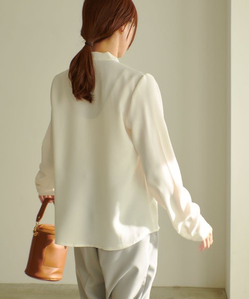 marjour(マージュール)/SHOULDER TUCK BLOUSE/img09