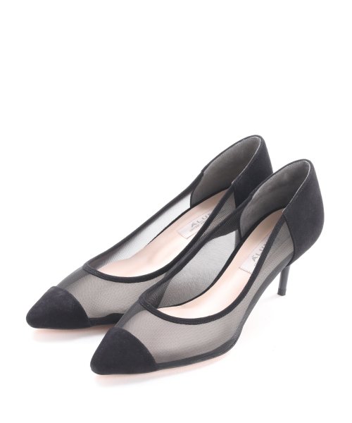 ポインテッドチュールパンプス 