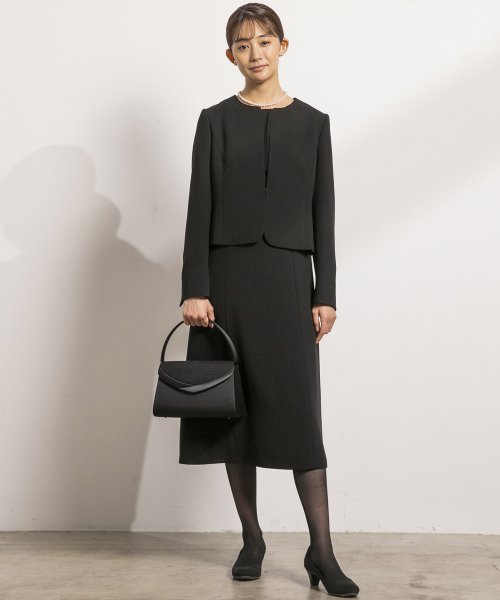 【洗える】【喪服】ノーカラージャケット＆ボウタイ風セミフレアワンピース /レディース/ブラックフォーマル/卒業式（卒園式）入学式（入園式）七五三・お宮参り あり ■なし 喪服 入学式 七五三 卒業式 洗える 卒園式 入園式 ジャケット 東京ソワール デザイン セレモニー 結婚式 お宮参り 礼服 生地感 薄い 厚い 透け感 伸縮性 光沢感 裏生地