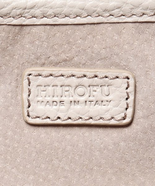 【カーラ】レザーショルダーバッグ S 本革 ミニバッグ 