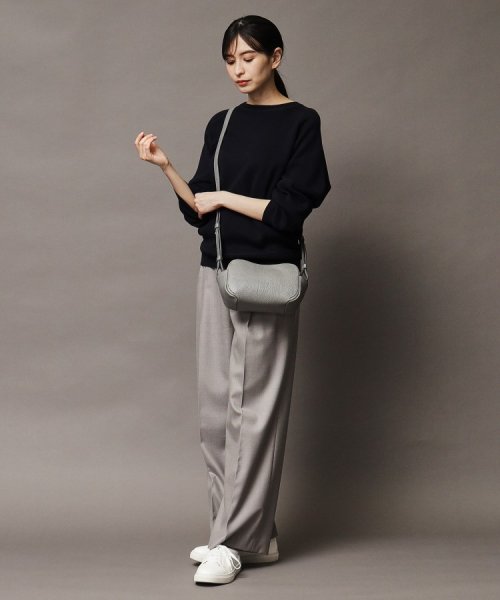 【カーラ】レザーショルダーバッグ S 本革 ミニバッグ 