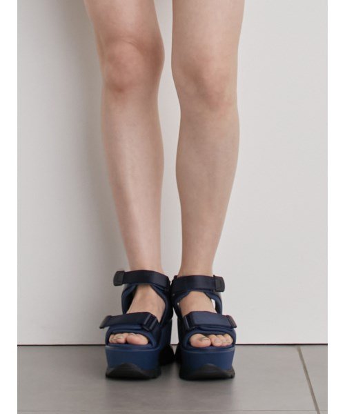 【emmi atelier】emmi×SNIDELスニーカーソールサンダル 予めご了承ください