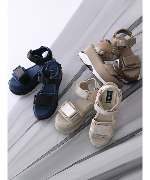 【emmi atelier】emmi×SNIDELスニーカーソールサンダル 予めご了承ください