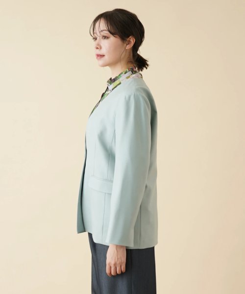 ノーカラージャケット 