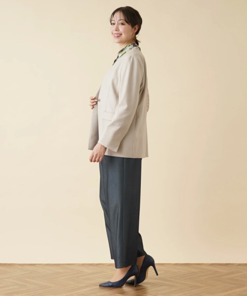 ノーカラージャケット 