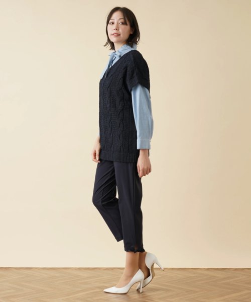 ケーブル編みVネックニットベスト【プラス企画】 