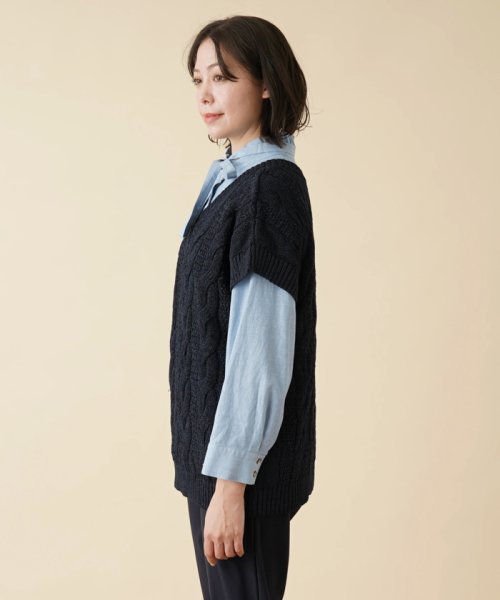 ケーブル編みVネックニットベスト【プラス企画】 
