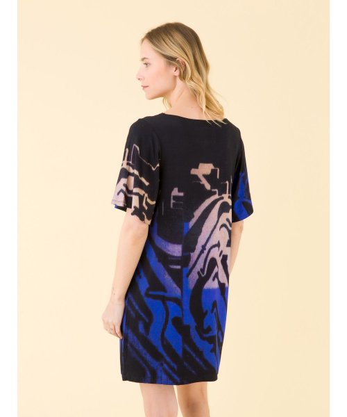 NT40 ROBE アーティスト ワンピース ＜Lek Sowat Hoctez　レック