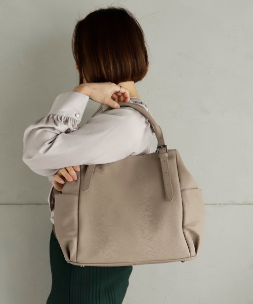 本革ベルトハンドルトートバッグ【aroco/アロコ】 レディース a4 大きめ 通勤通学 肩掛け お仕事バッグ 通勤バッグ ビジネスバッグ 縦型 シュリンクレザ 人気・おすすめ｜多用途・生活用品におすすめ 口コミ人気 即納 比較検討中の方に