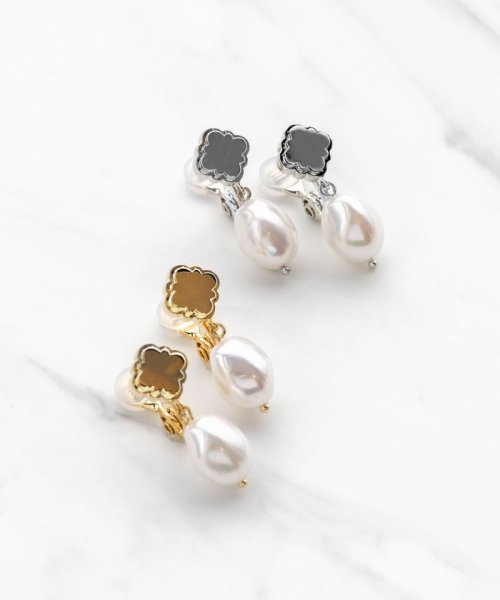 TOCCA(TOCCA)/SWING PEARL CLOVER EARRINGS イヤリング/img05