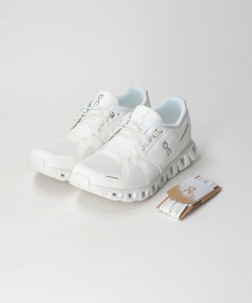 ＜On＞クラウドファイブ スニーカー あらかじめご了承ください オン White