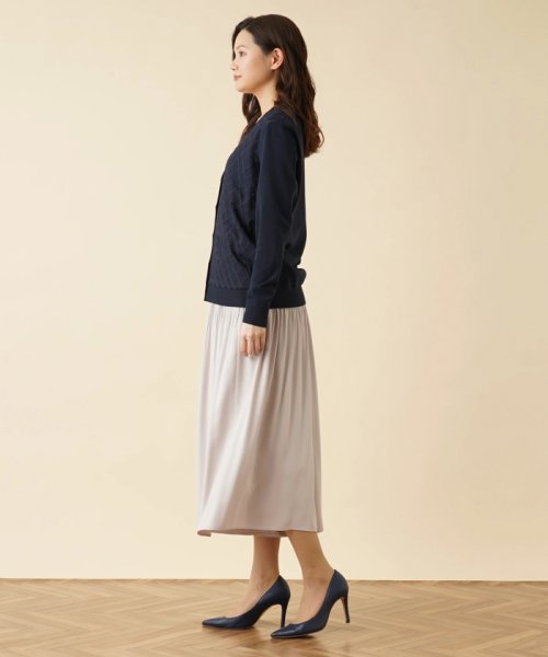 Vネックニットカーディガン 【カタログ掲載・アンサンブル対応・洗える】ハイツイストコットンアセテート カーディガン NA1734003706(13200円)