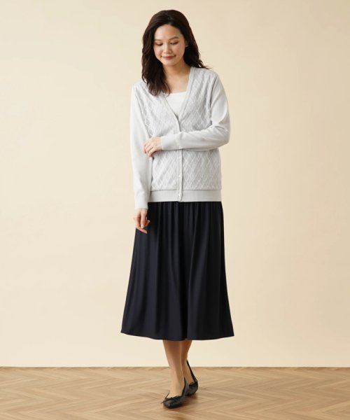 Vネックニットカーディガン 【カタログ掲載・アンサンブル対応・洗える】ハイツイストコットンアセテート カーディガン NA1734003706(13200円)