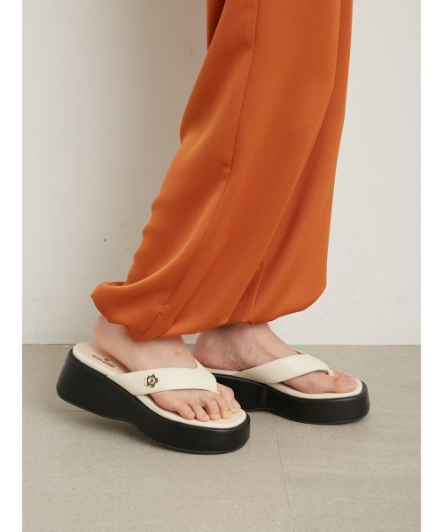 【LILY BROWN×MARY QUANT】デイジーモチーフトングサンダル QUANT MARY LILY 自由に 予めご了承ください