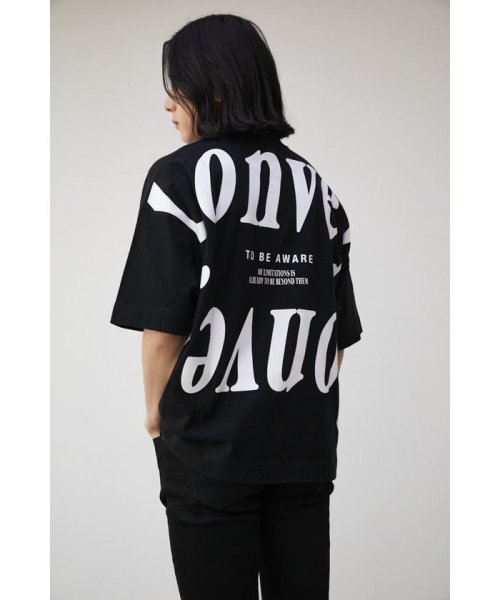 AZUL by moussy(アズールバイマウジー)/CONVEY BACK PRINT TEE/img11