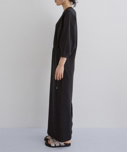 ハーフスリーブドロストワンピース なし