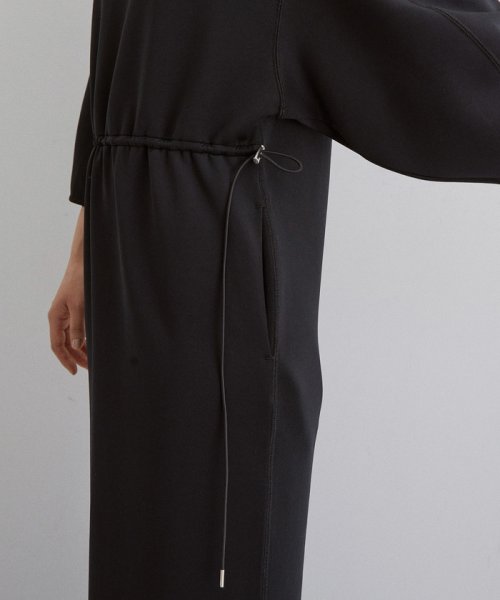 ハーフスリーブドロストワンピース なし