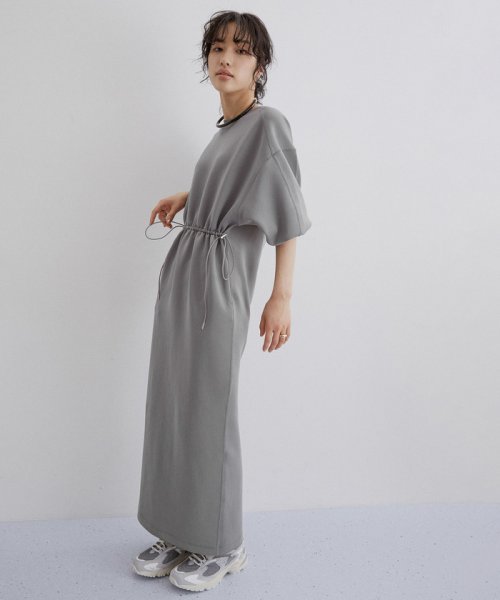 ハーフスリーブドロストワンピース なし