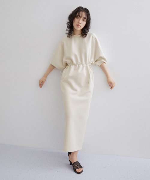 ハーフスリーブドロストワンピース なし