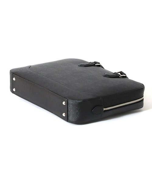 ペッレモルビダ キャピターノ ビジネスバッグ ブリーケース PELLE MORBIDA PMO－CA010A 1WAY 1室 本革 A4ファイル 底鋲 自立 PELLE