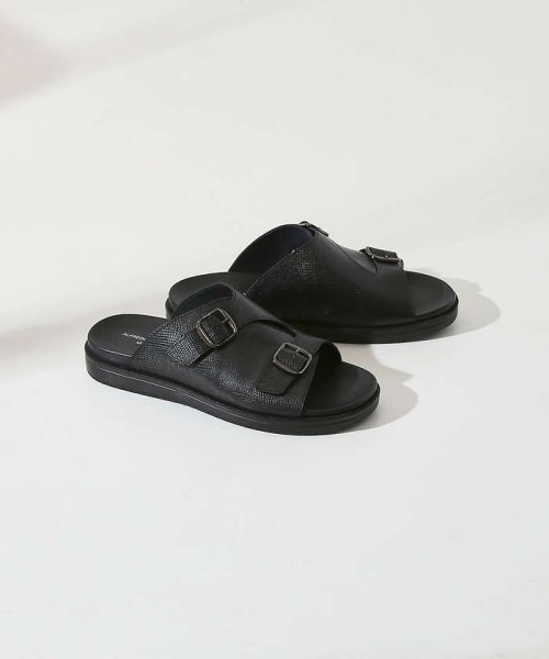 【WEB限定】ダブルバックル クッションソールサンダル 商品説明【デザイン】オーセンティックなダブルバックル仕様のサンダルをやや甲の覆いを深く、肌の見える面積を少なくし、素足でもソックス合わせでもフィッ DG1218552971 (9295円)