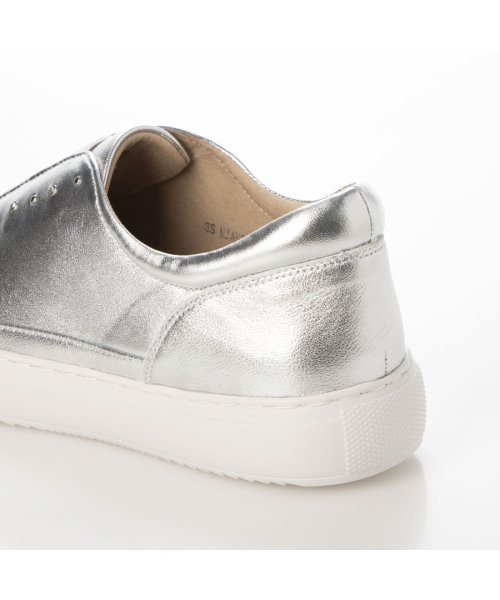 スタッズスリッポンスニーカー シューズ Q1683230780(12925円)