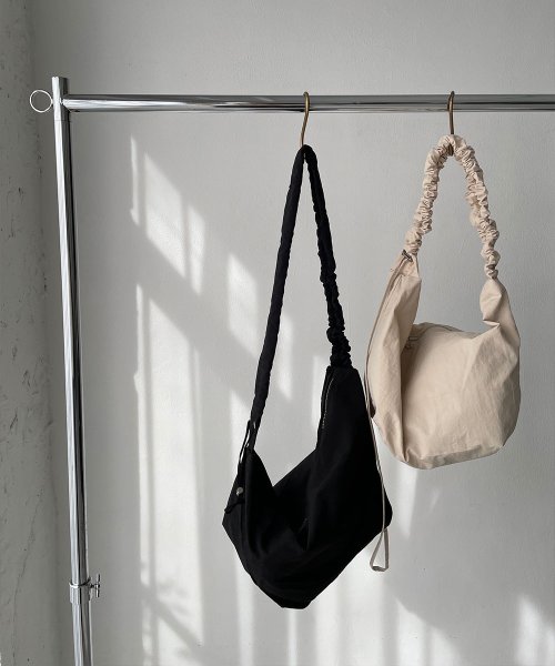 marjour(マージュール)/GATHER STRAP CROSS BAG/img04