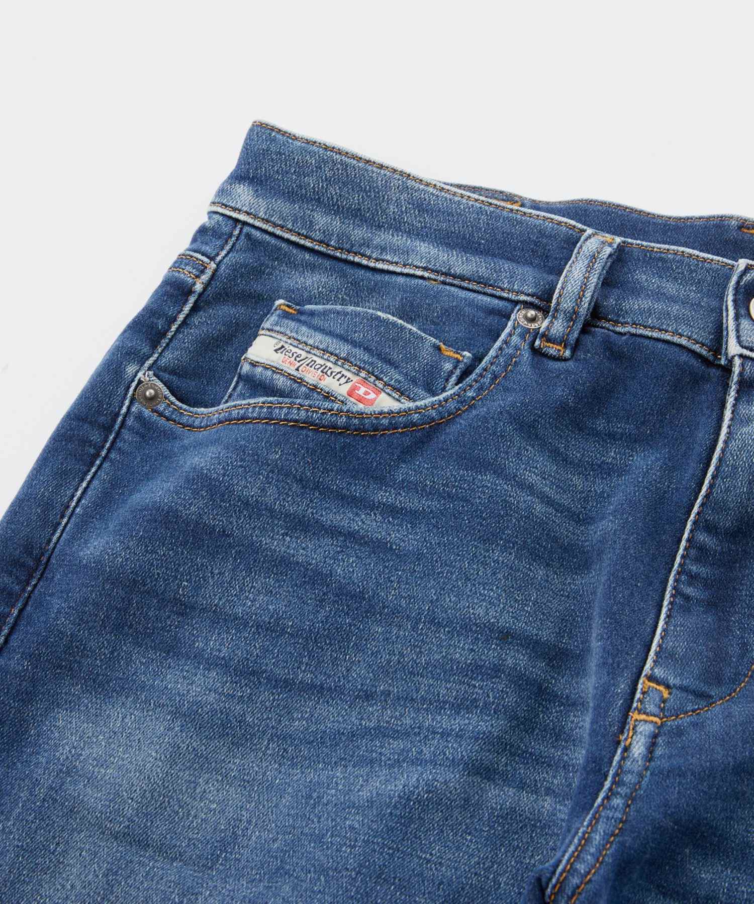 処分特価品 ディーゼル DIESELジーンズ A05511 068AZ メンズ ボトムス ストレッチ ジョグジーンズ デニム コットン カジュアル 長ズボン スウェット G その他のパンツ 良いデニムを永く大切に履くために!デニムの洗い方や干し方から畳方まで参考例をご紹介します。〜Octet Men'sFashion Channel〜