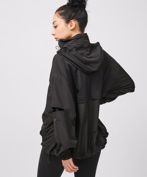 ポケットウィンドブレーカー シルエット サイズ 着心地 アウトドア