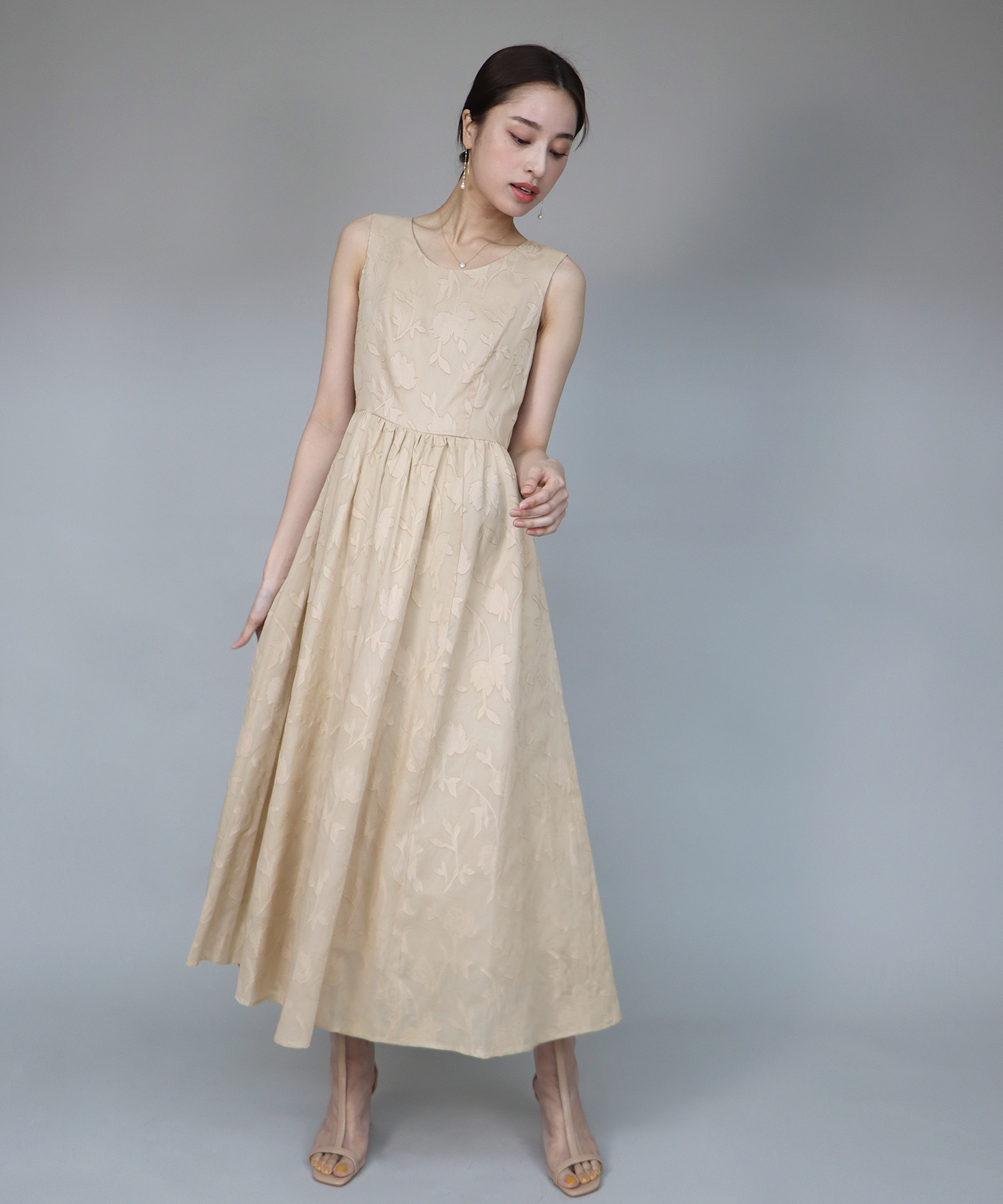 uncrave WHITE カットジャガードワンピース サイズ1 camping.com