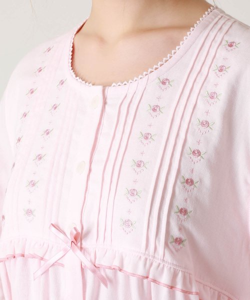 Narue(ナルエー)/50/ダブルガーゼクラシカルローズ刺繍ドレス/img10