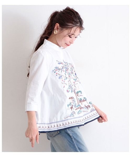 Sawa a la mode(サワアラモード)/ノスタルジック刺繍のAラインコットンシャツ/img04
