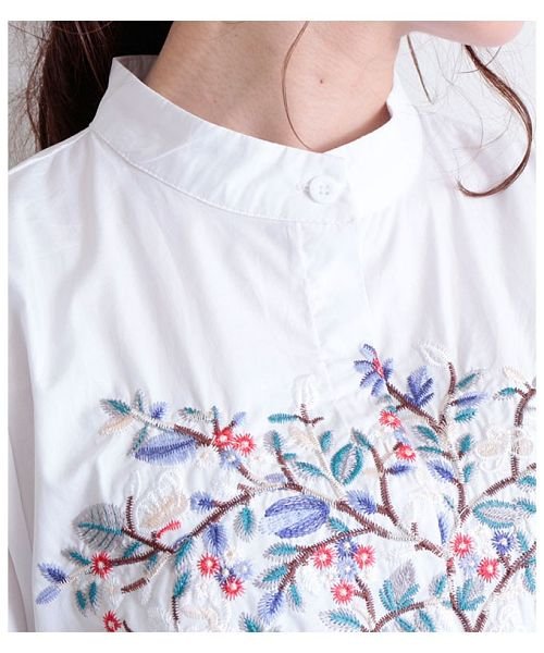 Sawa a la mode(サワアラモード)/ノスタルジック刺繍のAラインコットンシャツ/img06
