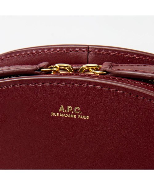 A.P.C.(アーペーセー)/APC アーペーセー A.P.C. PXAWV F61392 ショルダーバッグ レディース バック 肩掛け レザー ハーフムーン プレゼント キレカジ 無地 /img09