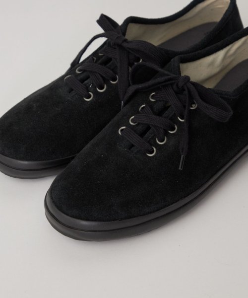 【SHIPS別注】REPRODUCTION OF FOUND: SWEDISH MIL TRAINER 商品説明1960年代のスウェーデン軍でトレーニングシューズとして採用されていたスニーカ RIZ1673023628(12870円)