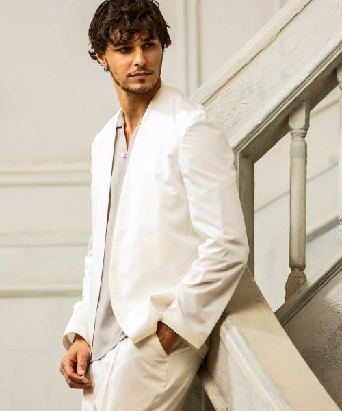 1PIU1UGUALE3 RELAX(ウノピゥウノウグァーレトレ リラックス)ノーカラージャケット 