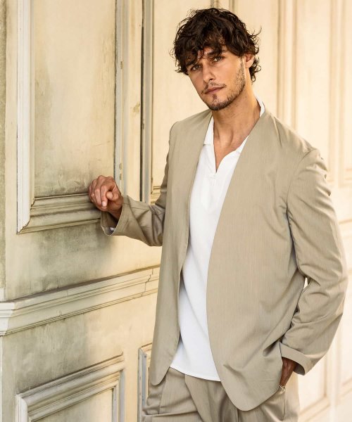 1PIU1UGUALE3 RELAX(ウノピゥウノウグァーレトレ リラックス)ノーカラージャケット 