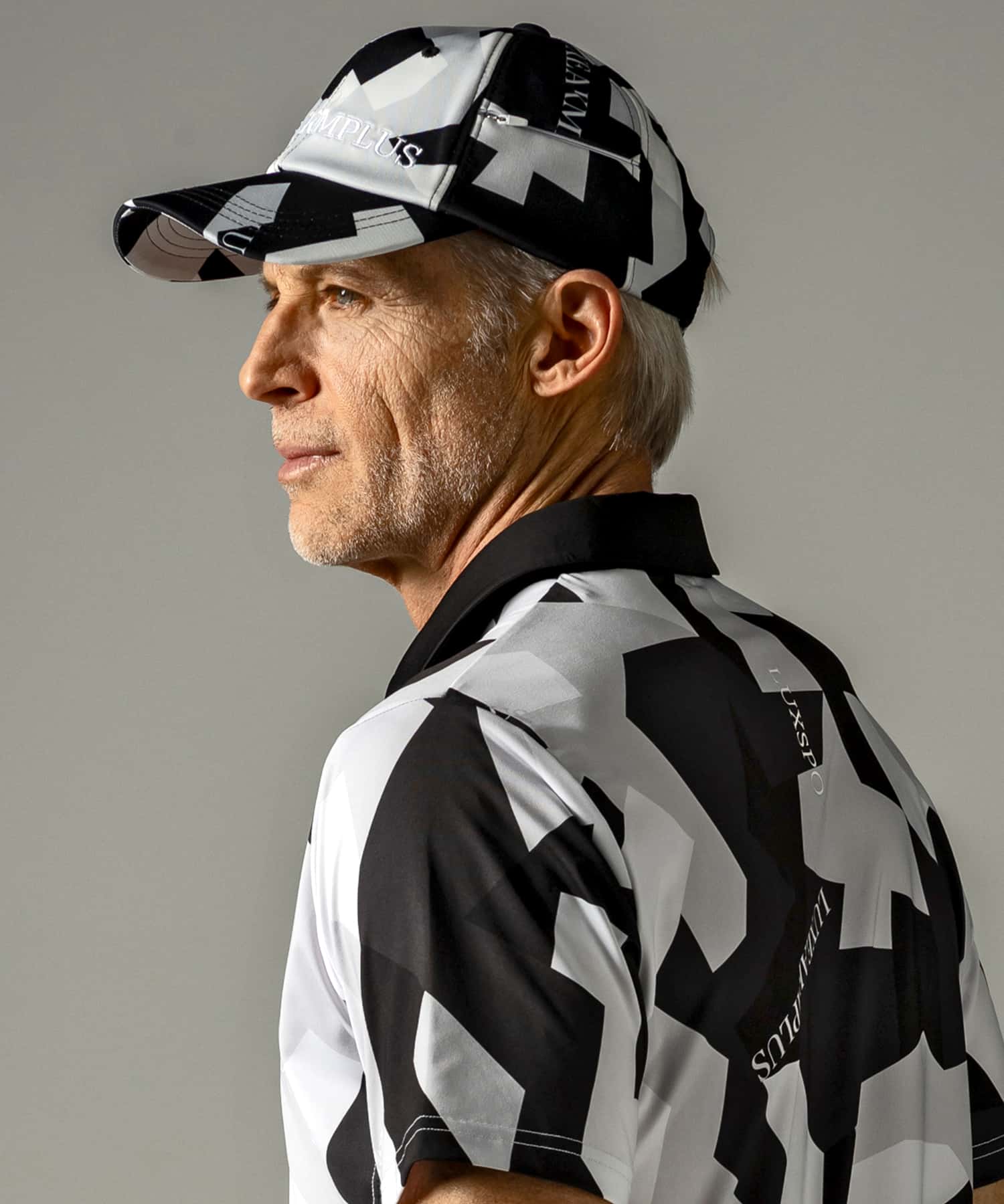 LUXEAKMPLUS(リュクスエイケイエムプラス)ゴルフ カモ柄キャップ【ゴル