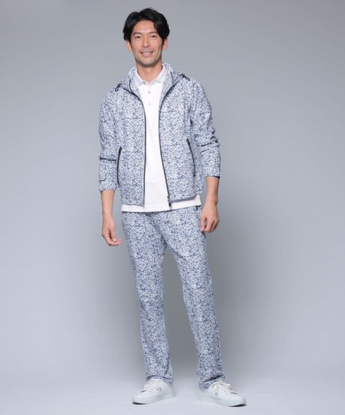 【SPORTO】クラッシュジオメトリックプリントブルゾン 商品説明【EPOCA UOMO 2023年春夏アイテム】機能性に優れたクラッシュジオメトリックブルゾン。【 EIM1694779311(12999円)