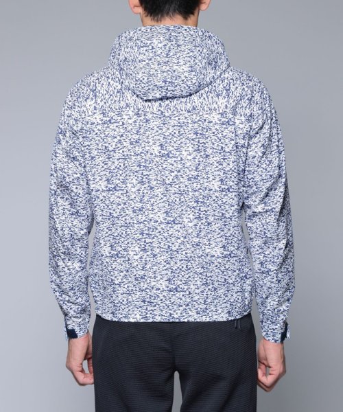 【SPORTO】クラッシュジオメトリックプリントブルゾン 商品説明【EPOCA UOMO 2023年春夏アイテム】機能性に優れたクラッシュジオメトリックブルゾン。【 EIM1694779311(12999円)