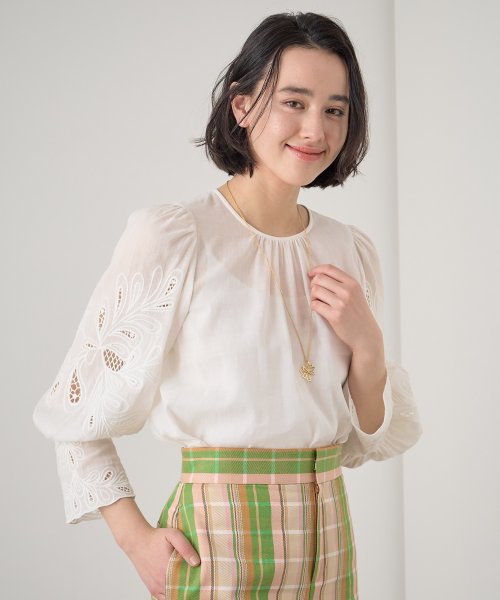 ANAYI(アナイ)/ラミーコットンローン袖刺繍ブラウス/img36