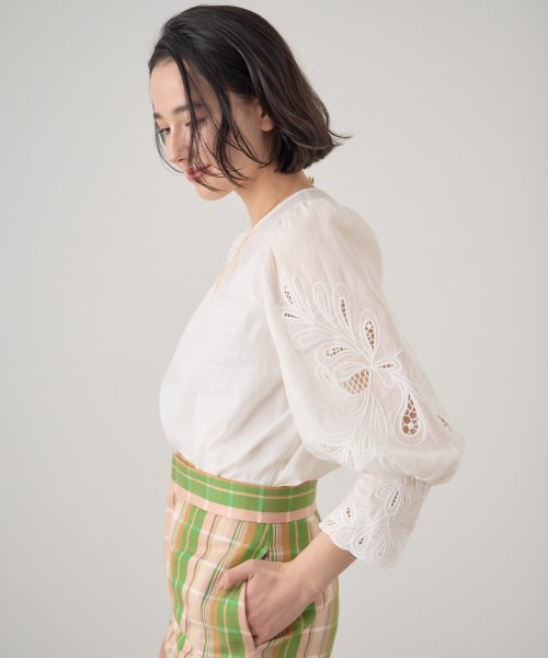 ANAYI(アナイ)/ラミーコットンローン袖刺繍ブラウス/img38