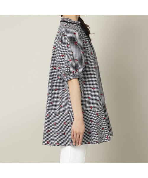 チェリー刺繍フリルカラーブラウス 