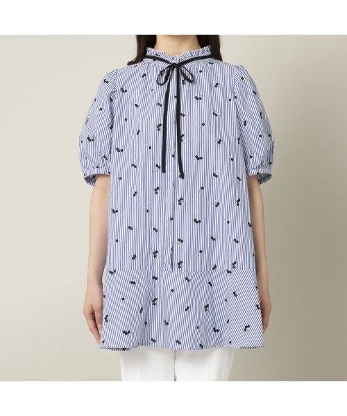 チェリー刺繍フリルカラーブラウス 