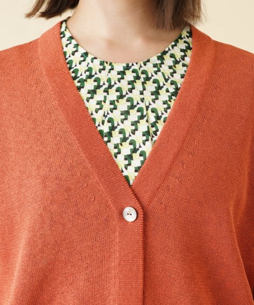 Vネックニットカーディガン 
